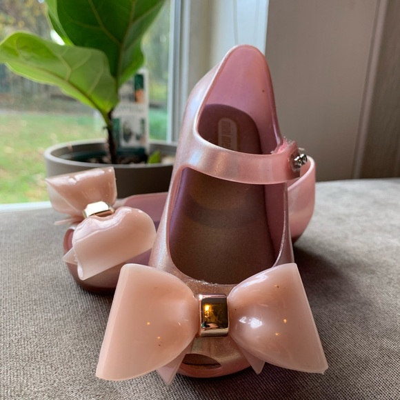 Mini Melissa - Picture 2 of 3